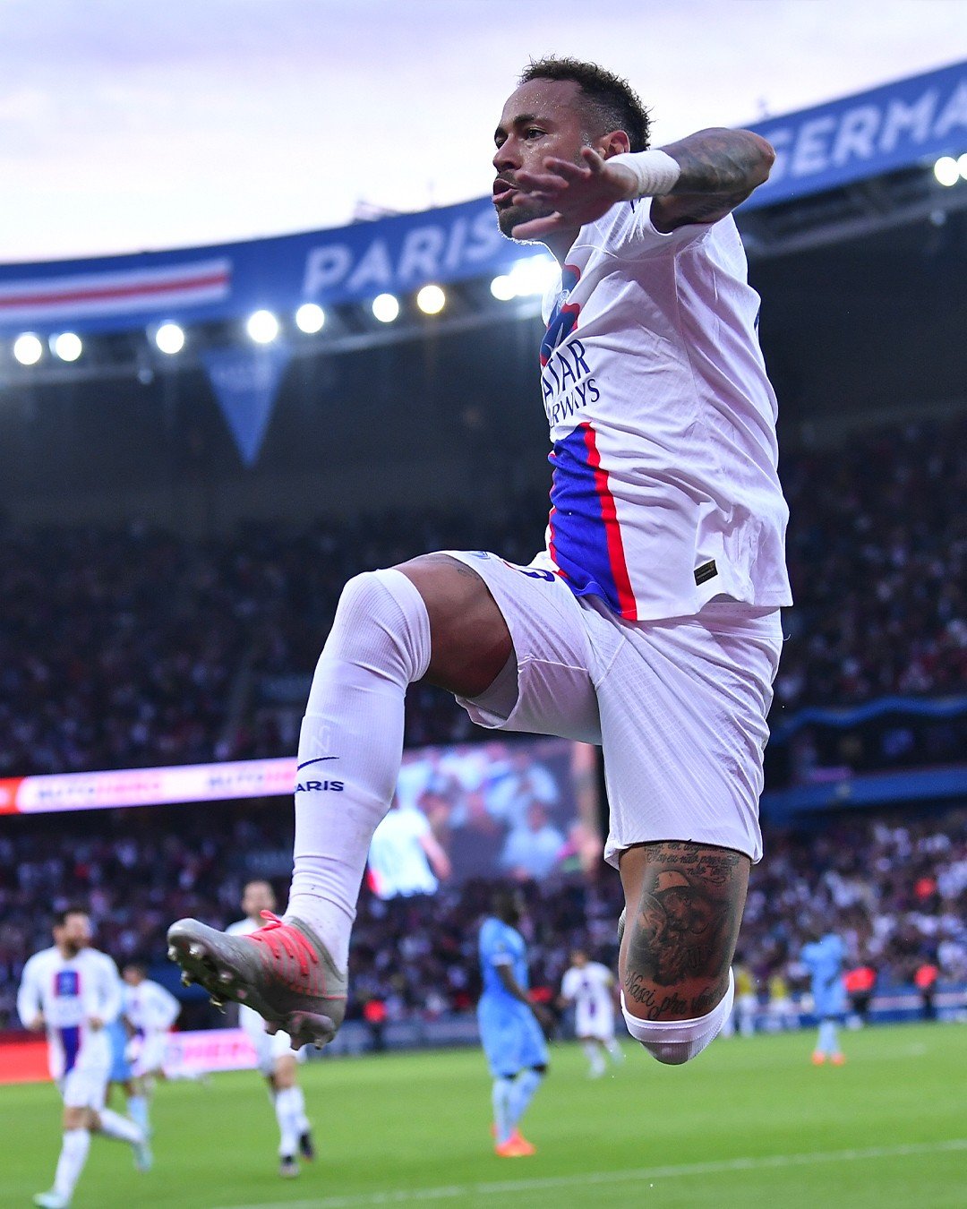 开云体育-包含内马尔新星精彩发挥表现惊艳，老鹰未来可期！的词条